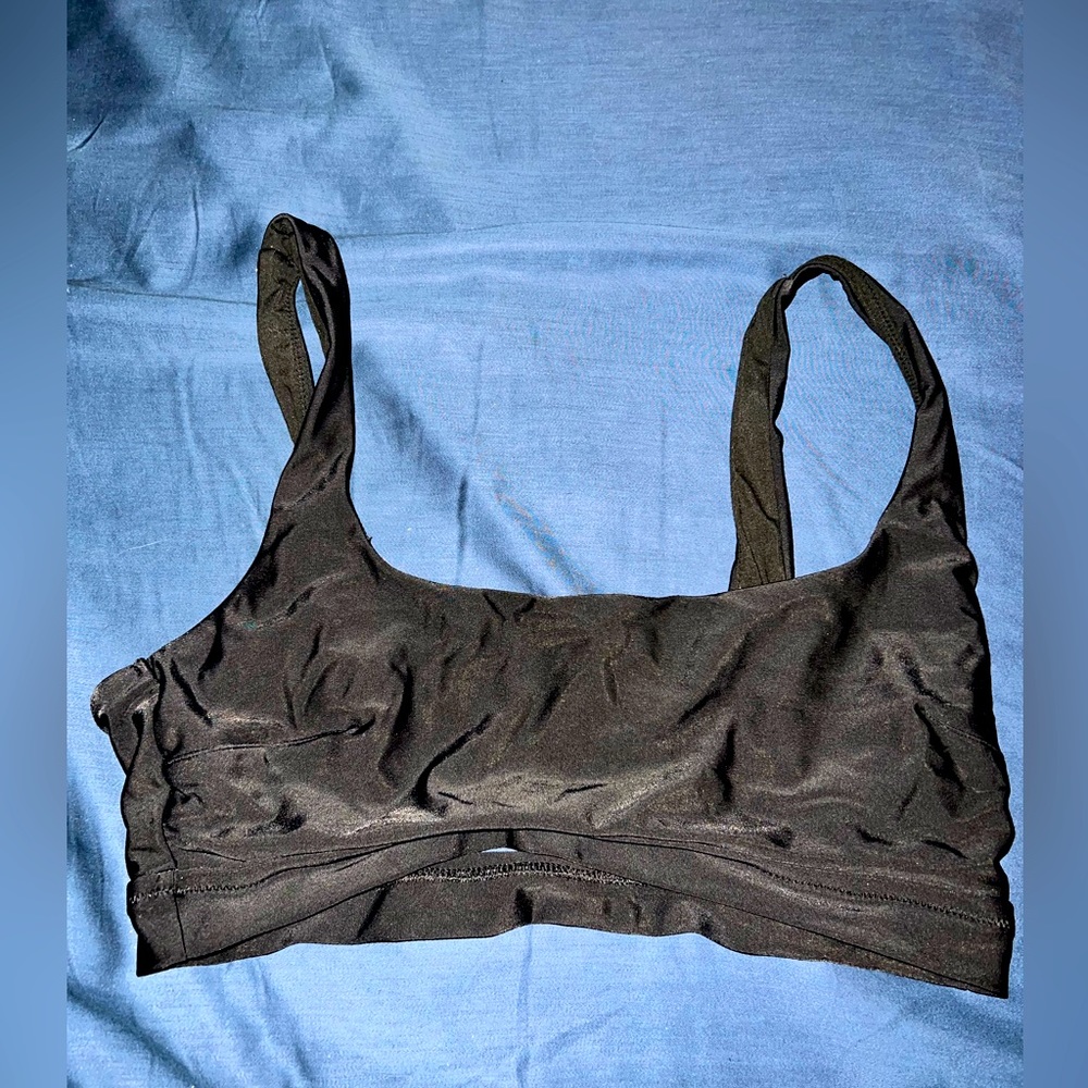 Black‎ swim top large